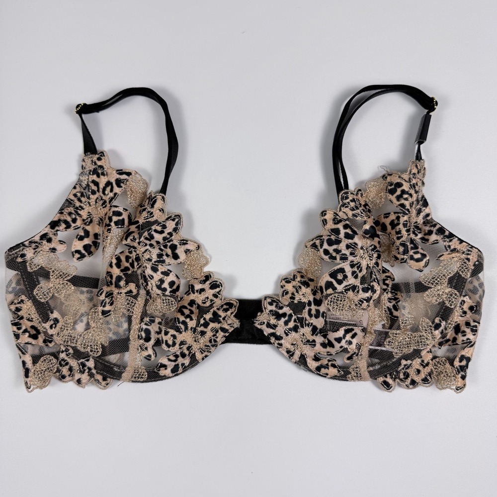Victoria's Secret Very Sexy Ziggy Glam Leopard Embroidery Unlined Demi Bra‎ 32D